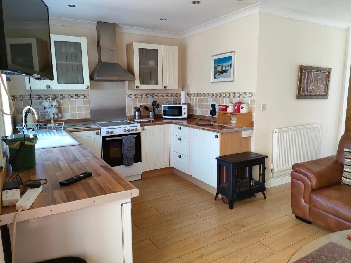 Gower Bungalow Mumbles Extérieur photo